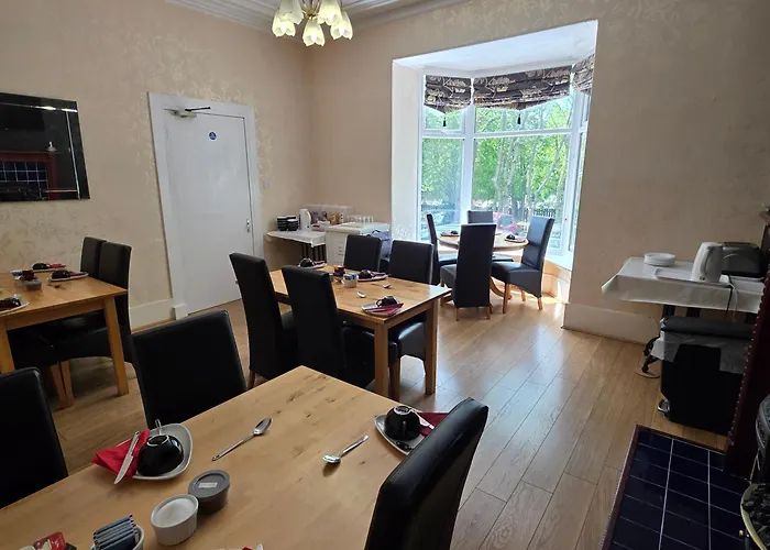 Station View Guest House Dyce